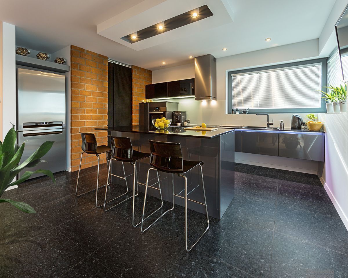 Плитка керамогранит Граните Габриела Черный матовый